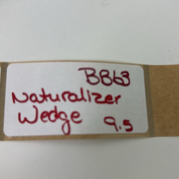 Naturalizer Black Leather ankle bootie shoe - Picture 11 of 11